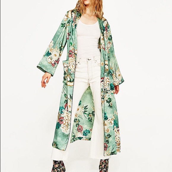 Zara Jackets & Blazers - 2018 collection Zara Kimono (medium)
